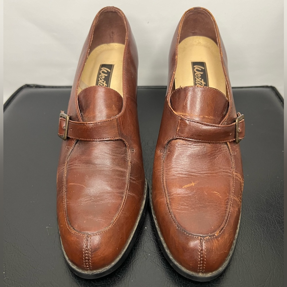 Vintage heeled loafer